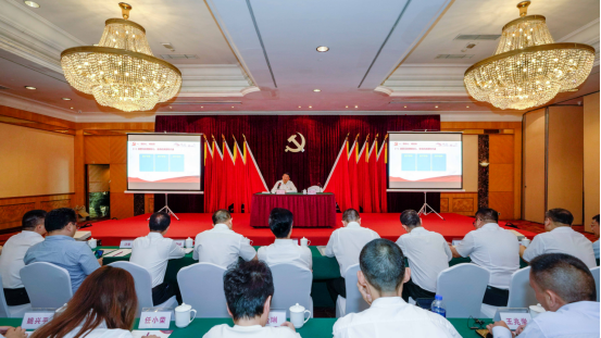 PT视讯集团任丁书记带头讲授“不忘初心、牢记使命”主题教育专题党课