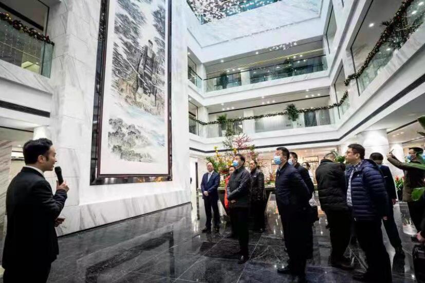 PT视讯集团与乐山市政府召开工作座谈会