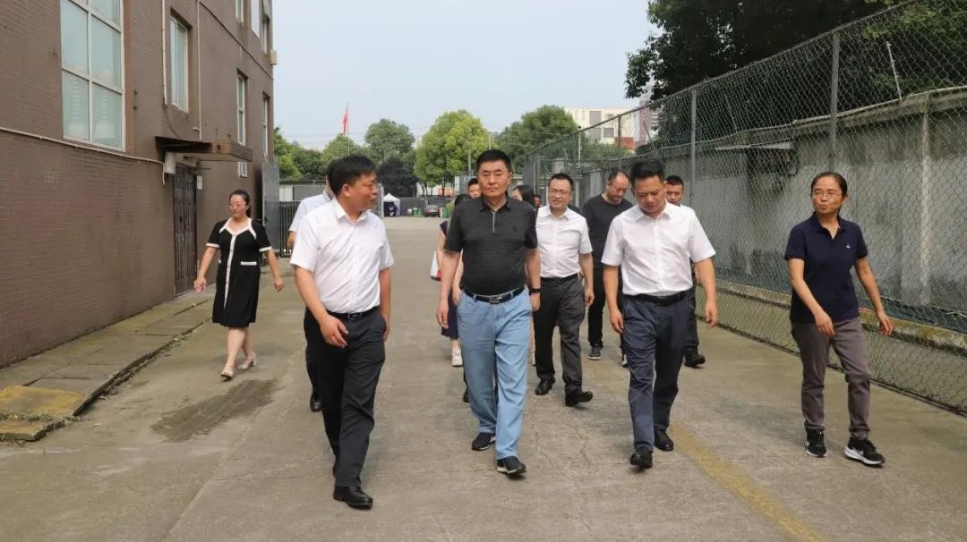 省PT视讯集团领导带队调研锦弘集团文印中心保密命题阅卷印制基地