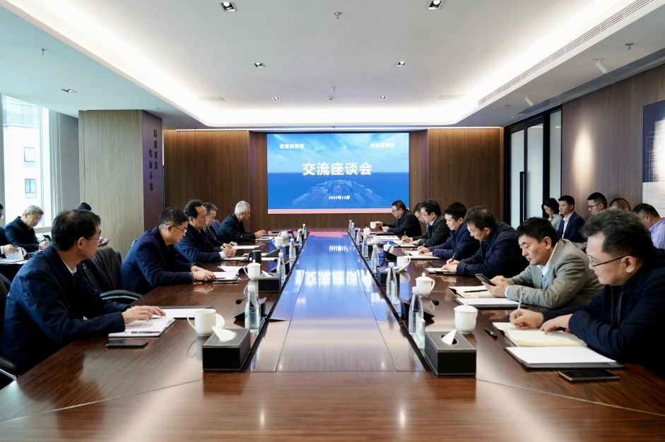 省PT视讯集团与省港投集团举行交流座谈